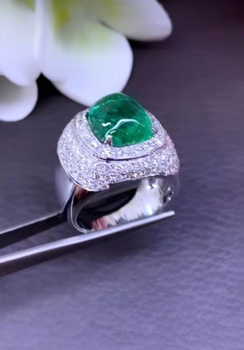 AIG-zertifiziert  6,50 Karat sambischer Smaragd 1,90 Karat Diamanten 18k Gold Ring im Zustand „Neu“ im Angebot in Massafra, IT