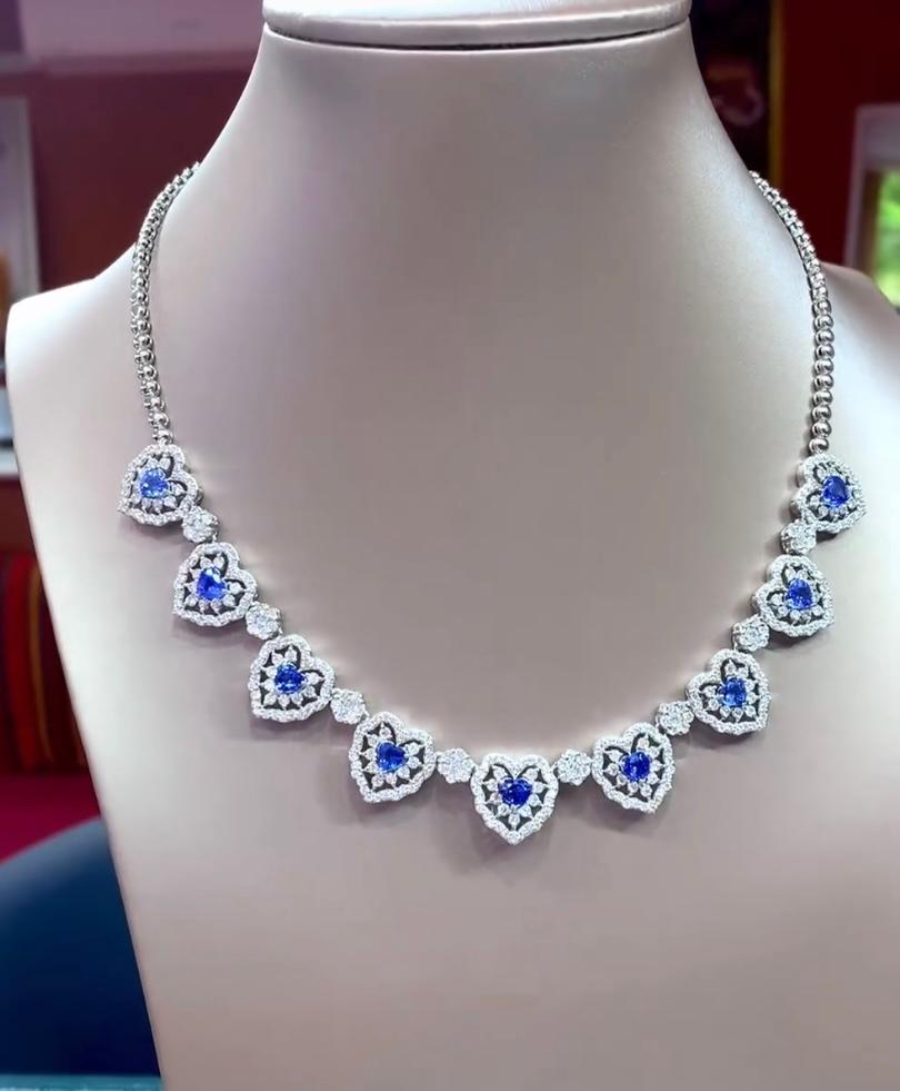 Women's AIG Certified 6.50 Ct Diamonds 5.70 Ct Ceylon Sapphires 18K Gold Necklace For Sale