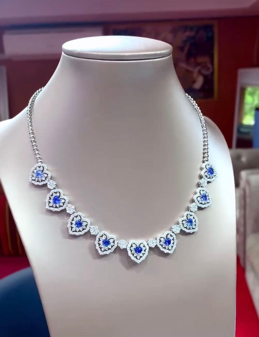 AIG Certified 6.50 Ct Diamonds 5.70 Ct Ceylon Sapphires 18K Gold Necklace For Sale 3