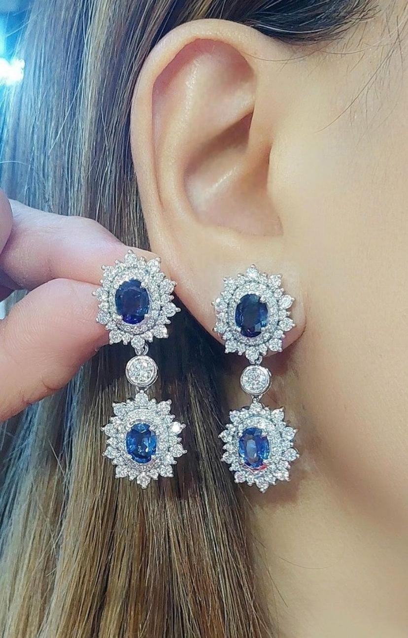 AIG Certified 6.70 Ct Ceylon Sapphires 5.00 Ct Diamonds 18K Gold Earrings For Sale 2
