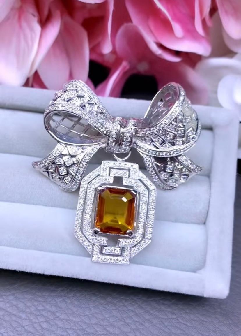 This exquisite sapphire and diamonds  brooch/pendant  captures the essence of freedom and beauty . Adorned with sparkling gems ,it symbolize grace and elegance , reminding us to embrace our dreams and soar high.
Magnificent brooch/pendant come in