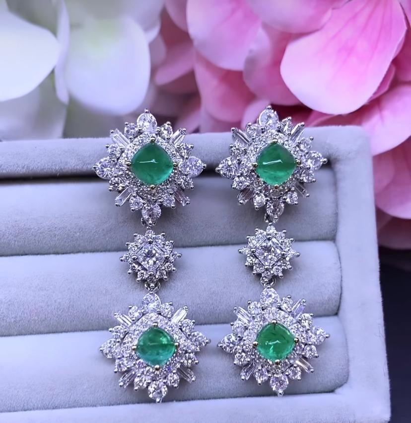 AIG certified 6.80 Ct Diamonds Zambia Emeralds 5.40 Ct 18K Gold Earrings  For Sale 2