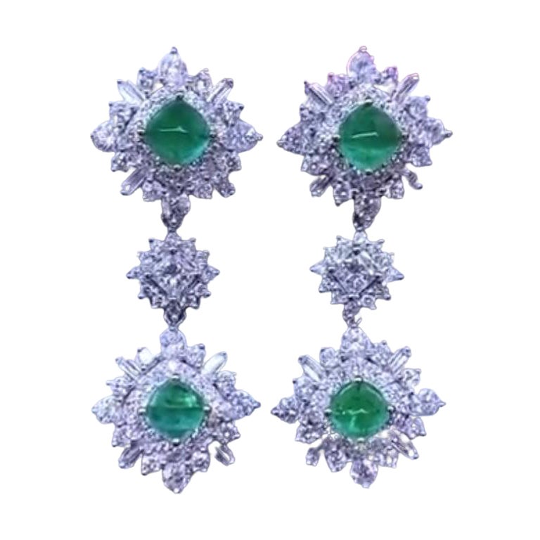 AIG certified 6.80 Ct Diamonds Zambia Emeralds 5.40 Ct 18K Gold Earrings For Sale