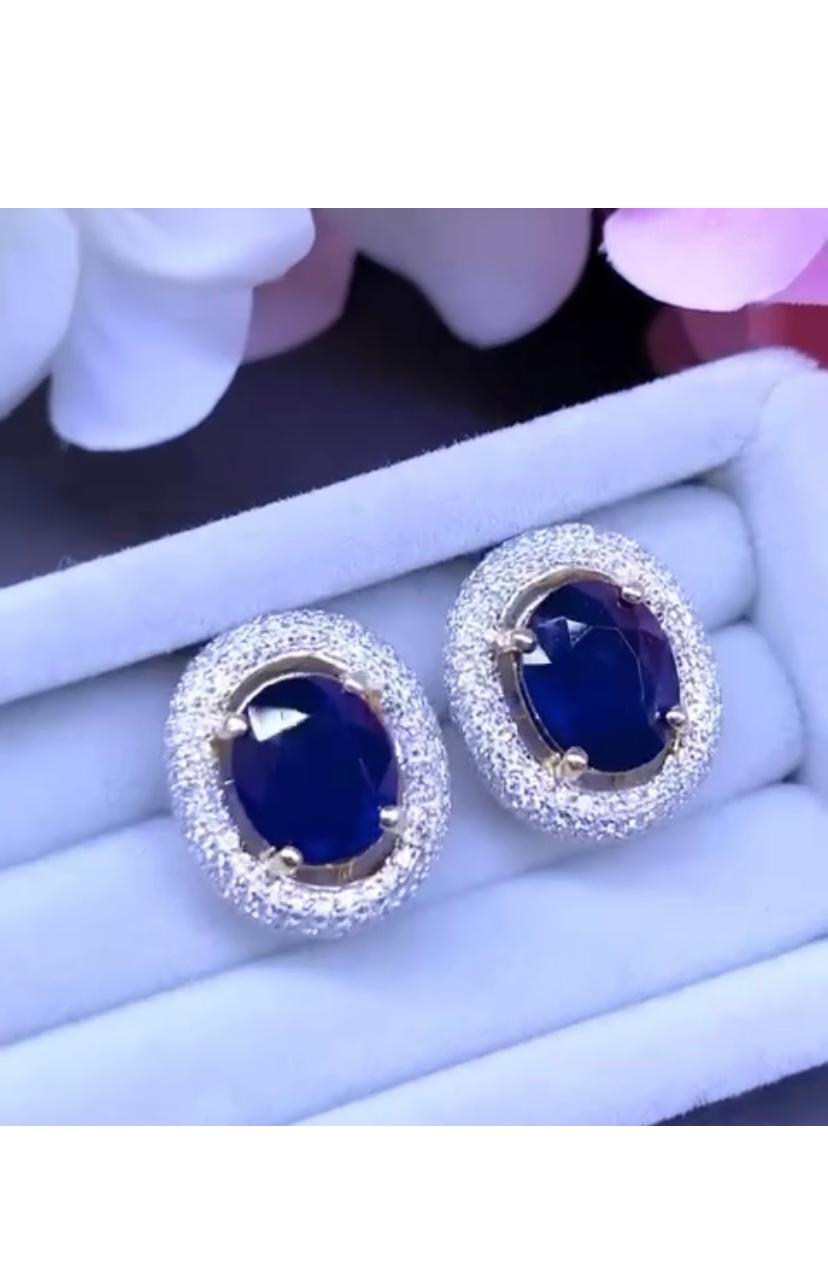 AIG Certified 6.85 Ct  Blue Ceylon Sapphires  Diamonds 18K Gold Earrings  In New Condition For Sale In Massafra, IT
