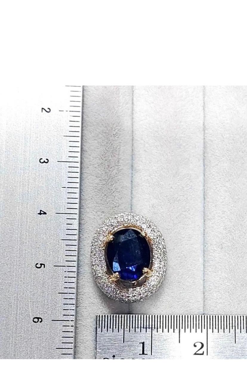 AIG - Certification 6.85 carats  Saphirs de Ceylan bleu  Boucles d'oreilles en or 18K avec diamants en vente 2