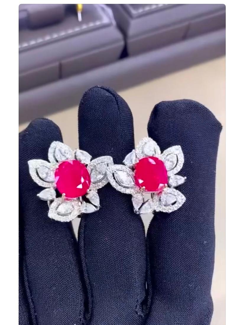 AIG Certified 6.90 Ct Burma Rubies  3.60 Ct Diamonds 18K Gold Earrings In New Condition For Sale In Massafra, IT