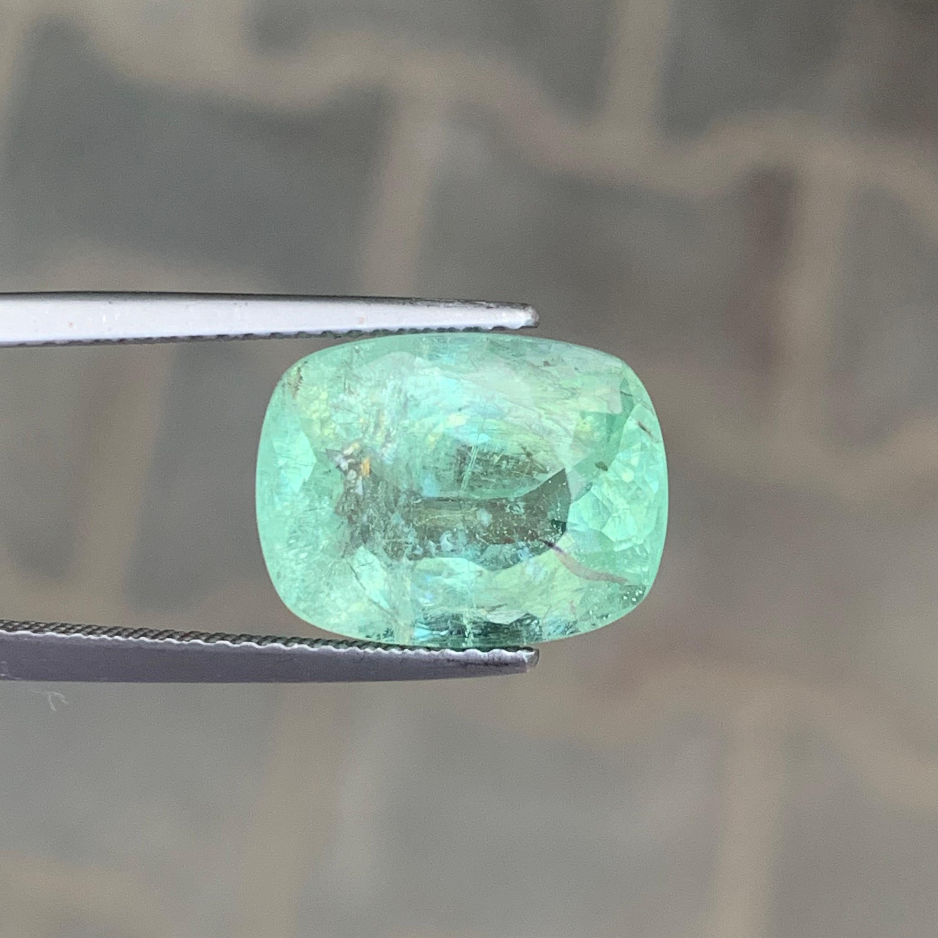 Taille coussin AIG Certified 6.92 Carat Natural Loose Paraiba Tourmaline From Mozambique's Mine en vente