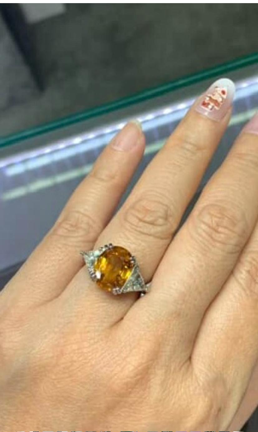AIG Certified 7.00 Carat Natural Sapphire 1.40 Ct Diamonds 18K Gold Ring For Sale 2