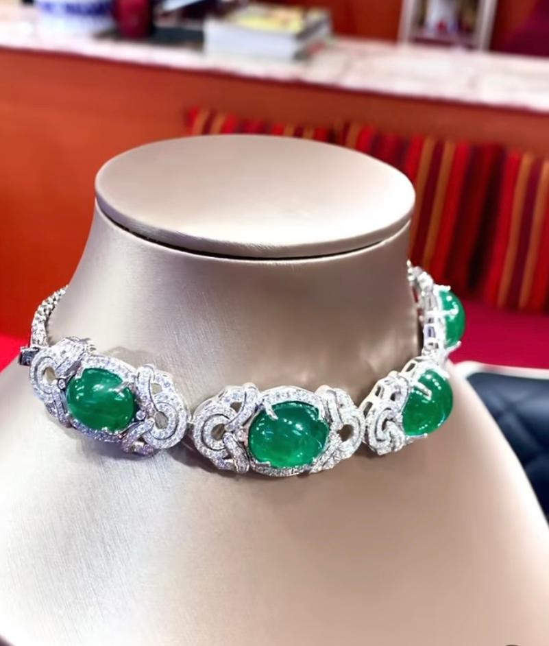 Art Déco Smeraldi dello Zambia certificati AIG 71,00 Cr 6,50 Ct Diamanti 18kGold girocollo/bracciale in vendita