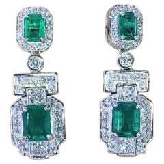18 Karat Gold Ohrringe, AIG-zertifizierte 7,20 Karat sambische Smaragde und 1,90 Karat Diamanten