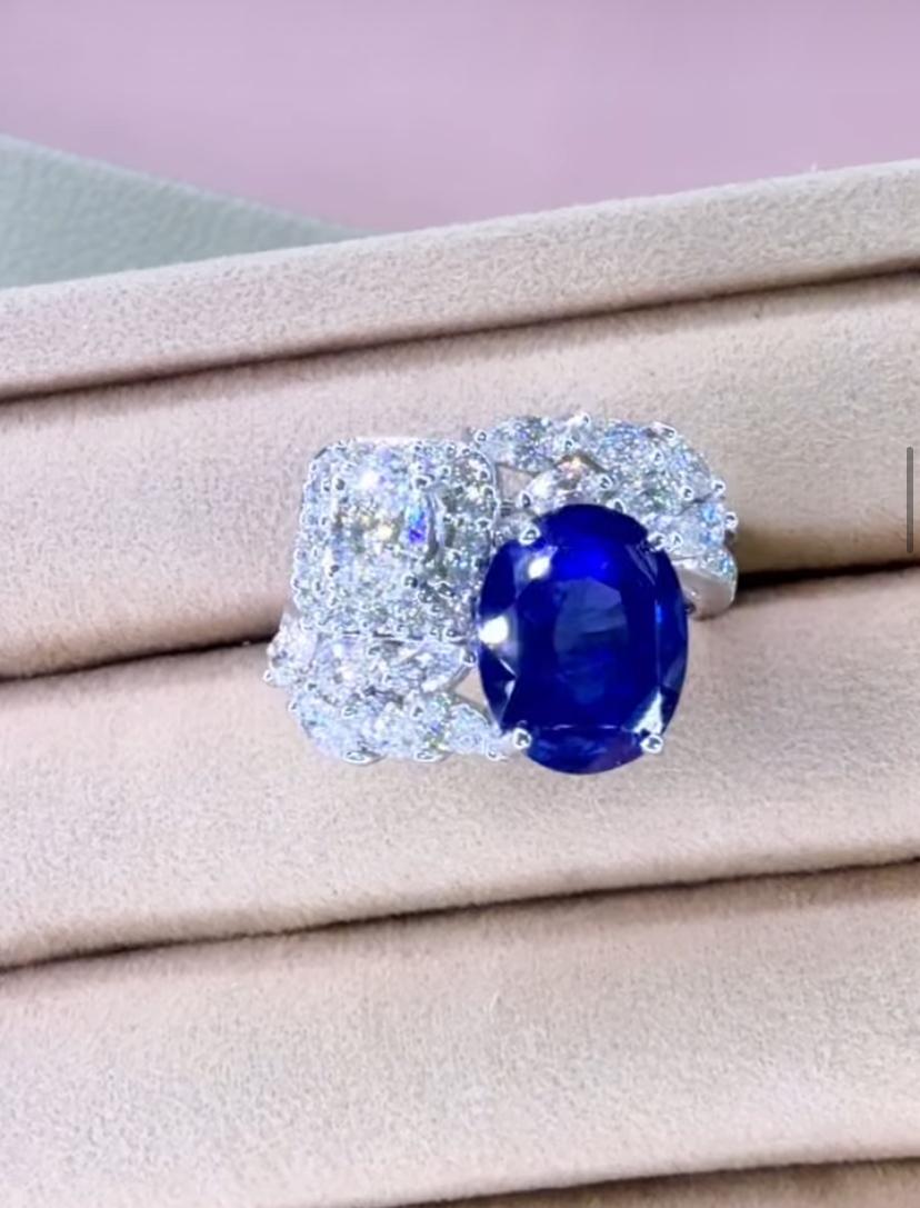 AIG zertifiziert 7,40 Karat Ceylon Saphir 2,90 Ct Diamanten 18K Gold Ring im Angebot 1