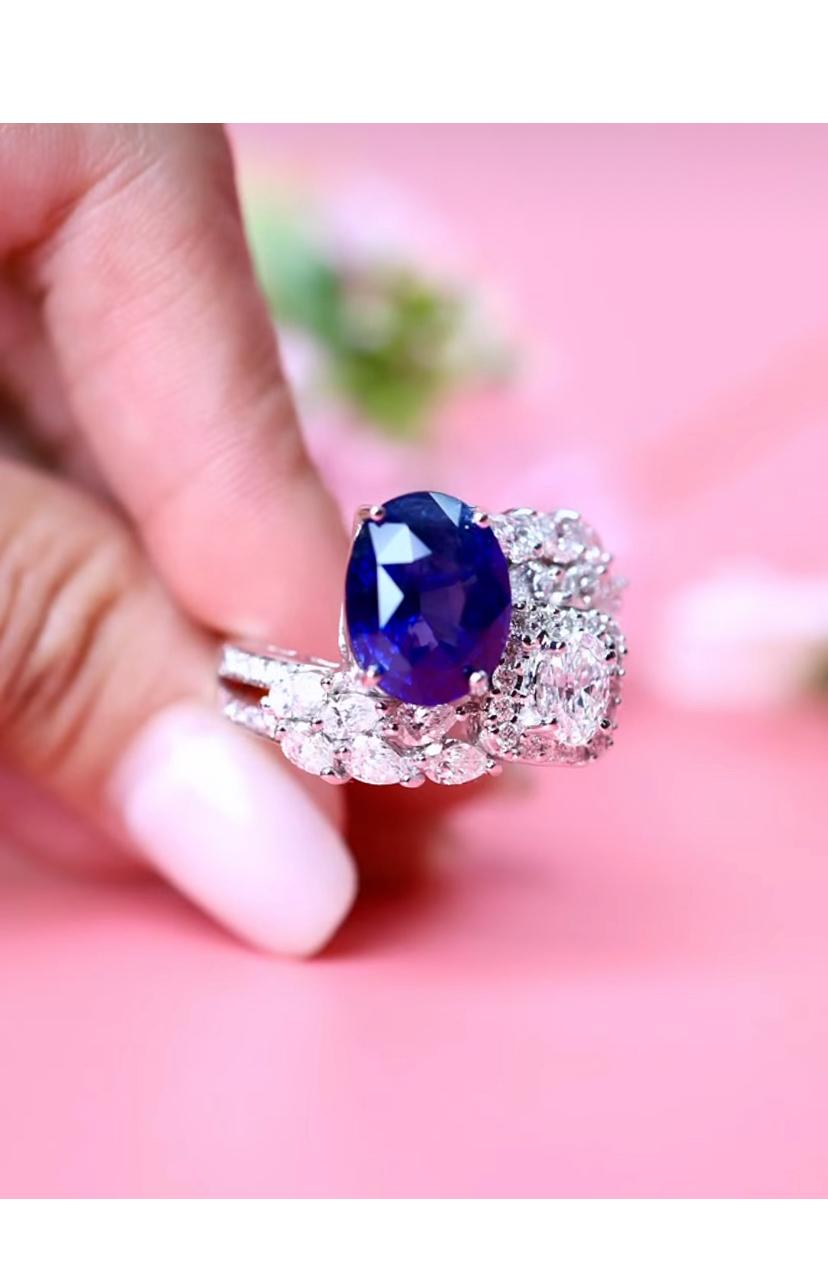 AIG zertifiziert 7,40 Karat Ceylon Saphir 2,90 Ct Diamanten 18K Gold Ring im Angebot 2