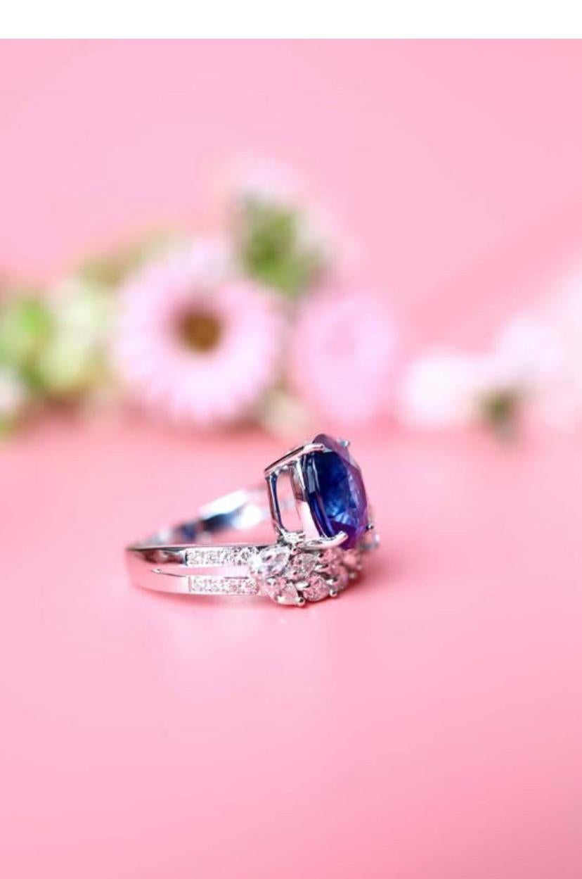 AIG zertifiziert 7,40 Karat Ceylon Saphir 2,90 Ct Diamanten 18K Gold Ring im Angebot 3
