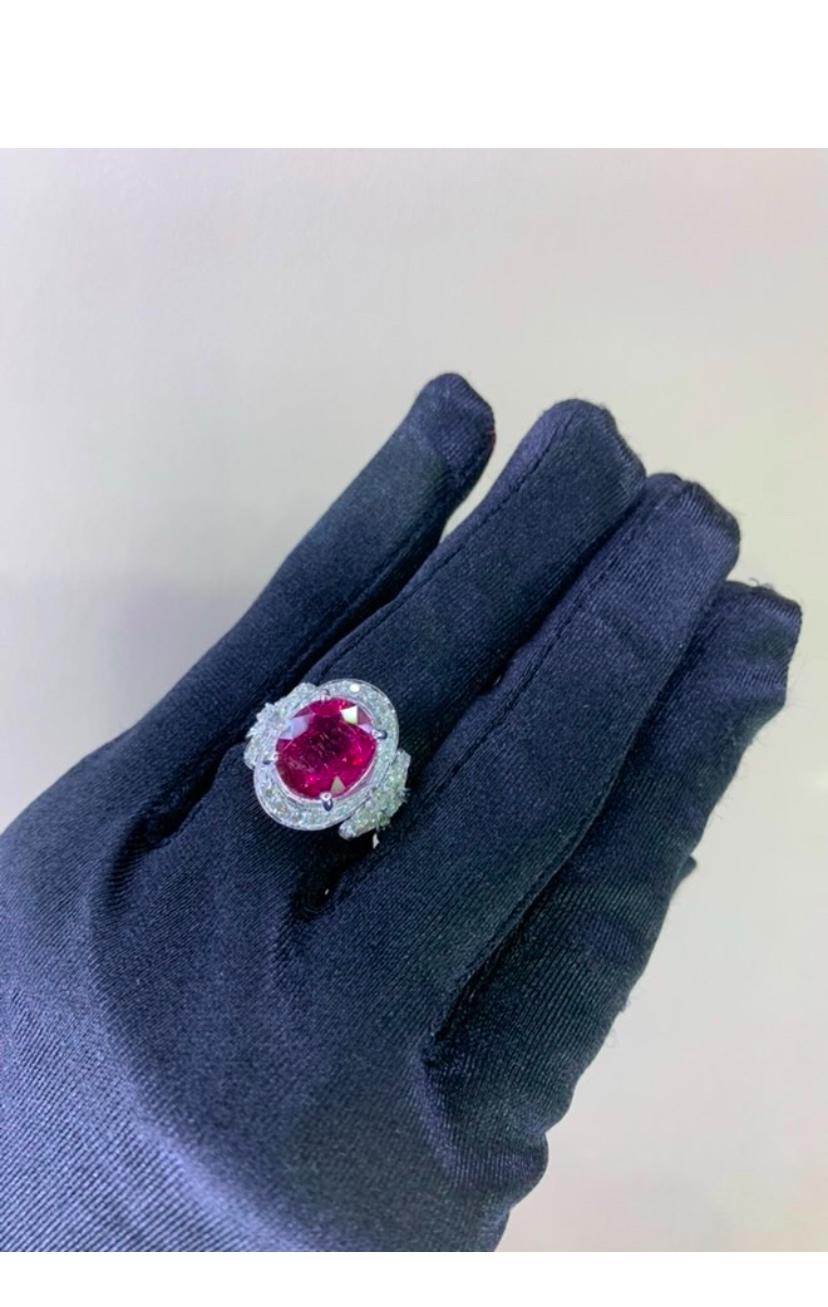 Bague en or 18 carats, diamants et tourmaline rubellite certifiée AIG de 7,50 carats en vente 7