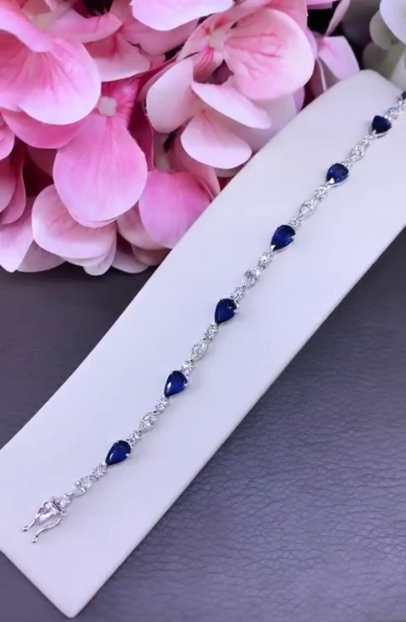 Mixed Cut AIG Certified 7.55 Ct Royal Blue Sapphires  3.00  Ct Diamond 18K Gold Bracelet For Sale