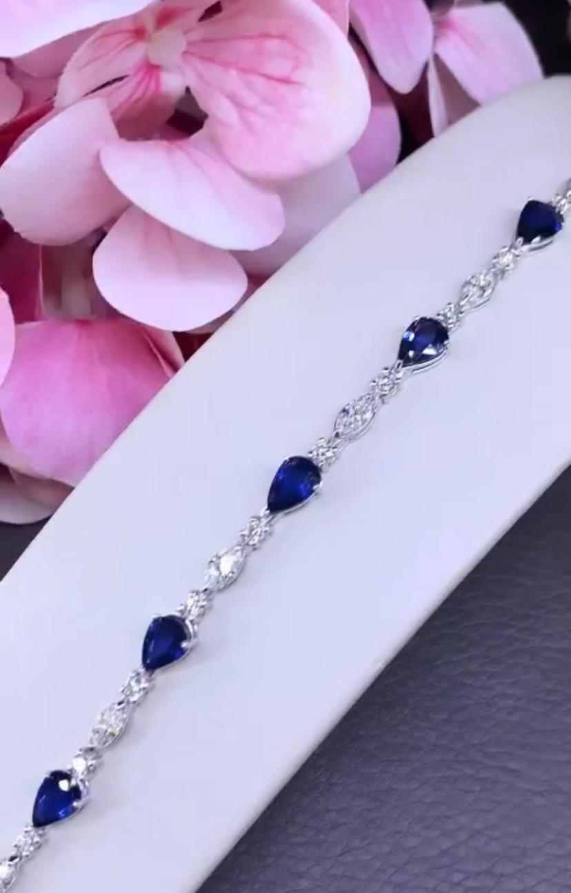 AIG Certified 7.55 Ct Royal Blue Sapphires  3.00  Ct Diamond 18K Gold Bracelet In New Condition For Sale In Massafra, IT