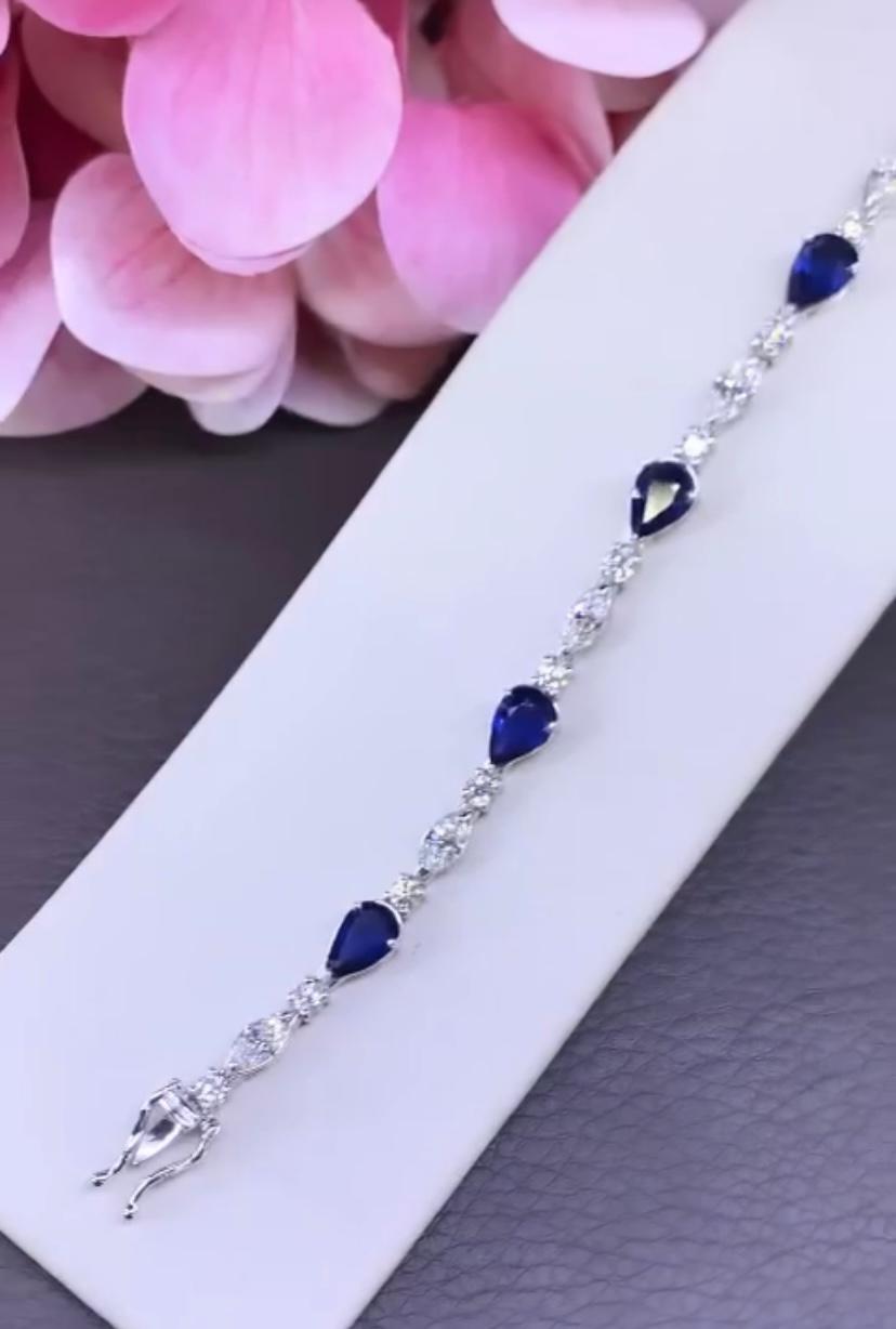 Women's or Men's AIG Certified 7.55 Ct Royal Blue Sapphires  3.00  Ct Diamond 18K Gold Bracelet For Sale