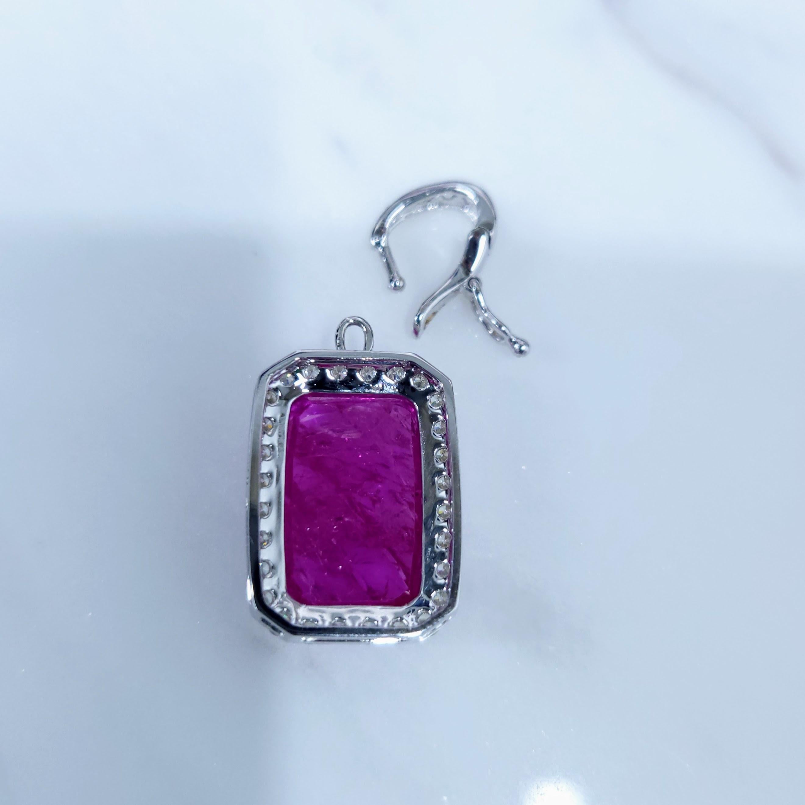 AIG-zertifiziert 7,62 Karat Unheat Burma Rubin & Diamant-Anhänger in 18K Weißgold im Angebot 3