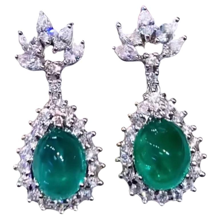 AIG Certified 7.73 Carats Zambian Emeralds 2.04 Ct Diamonds 18K Gold  For Sale