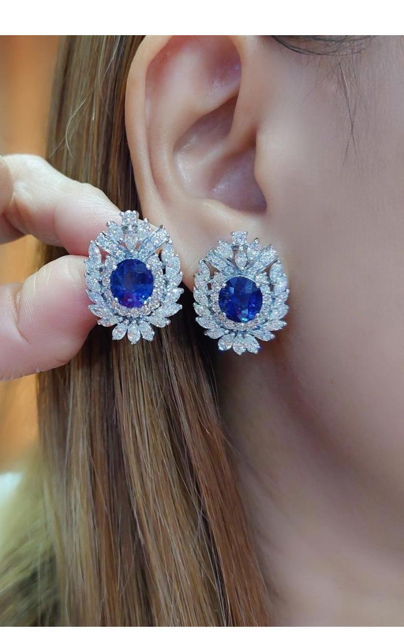 AIG Certified 7.82 Ct Ceylon Sapphires  5.18 Carats Diamond 18K Gold Earrings  For Sale 3