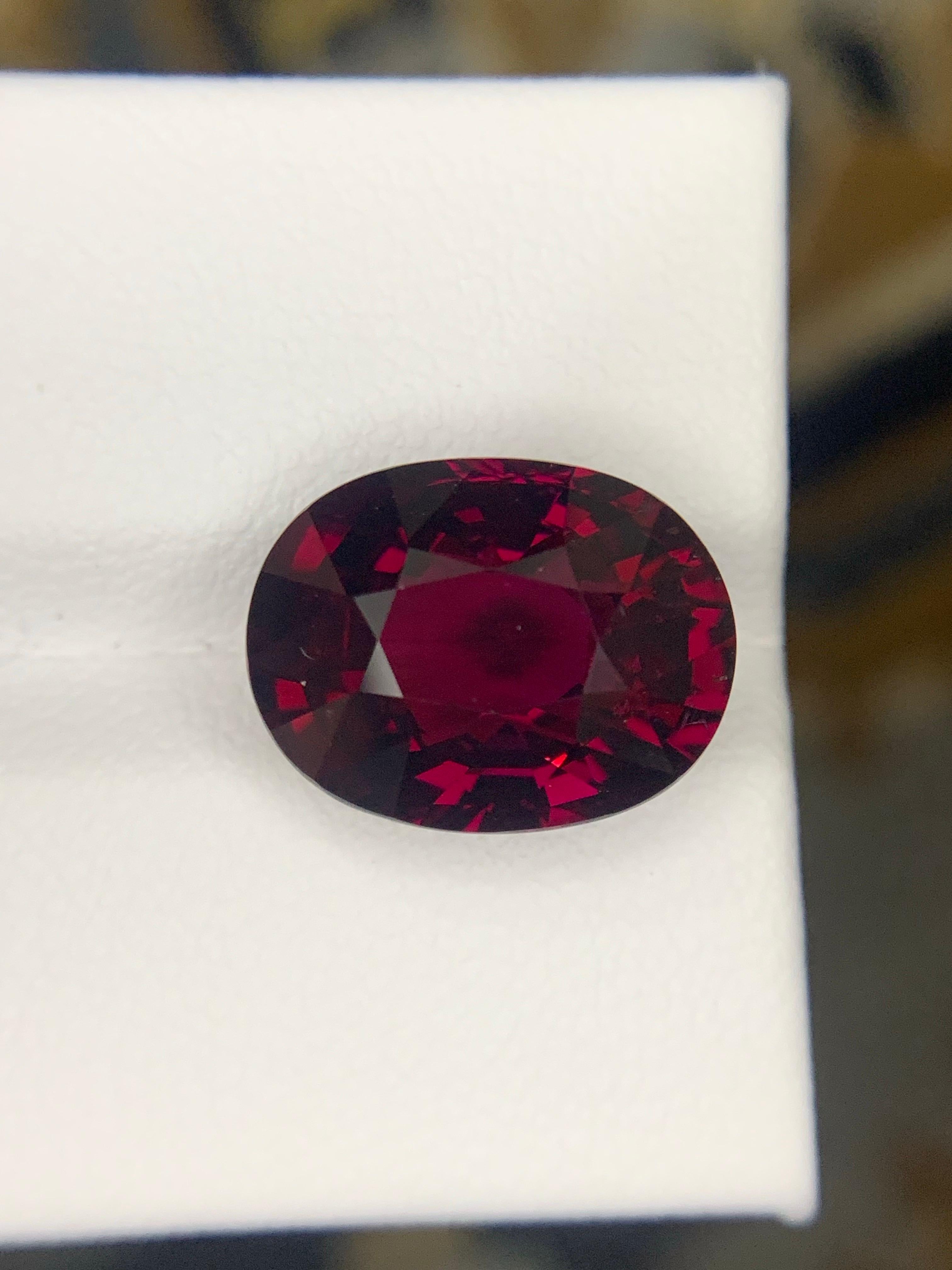 AIG zertifiziert 7,88 Karat natürlichen losen Rhodolith Granat Oval Form Edelstein (Ovalschliff) im Angebot