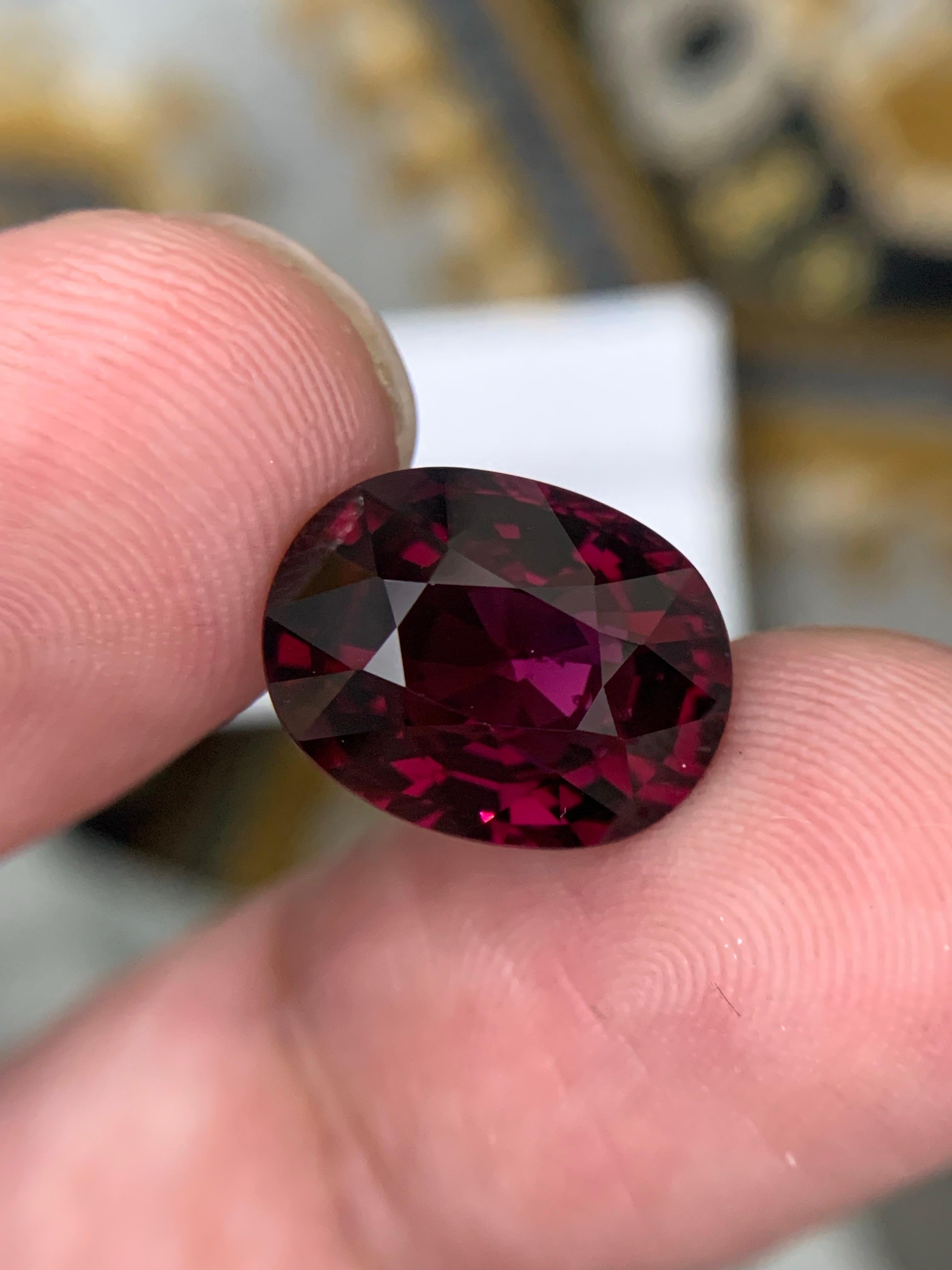 AIG zertifiziert 7,88 Karat natürlichen losen Rhodolith Granat Oval Form Edelstein im Angebot 2