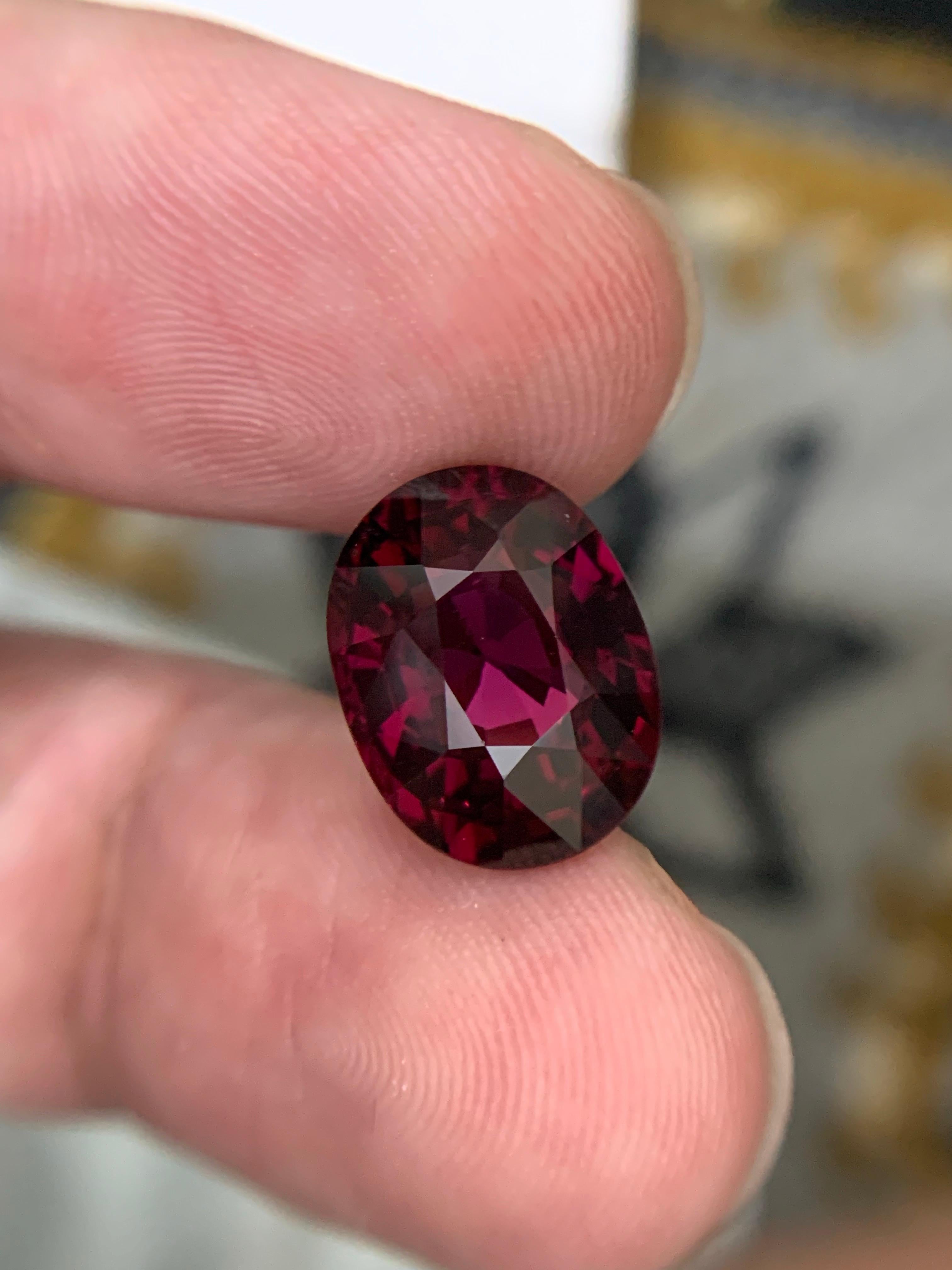 AIG zertifiziert 7,88 Karat natürlichen losen Rhodolith Granat Oval Form Edelstein im Angebot 3