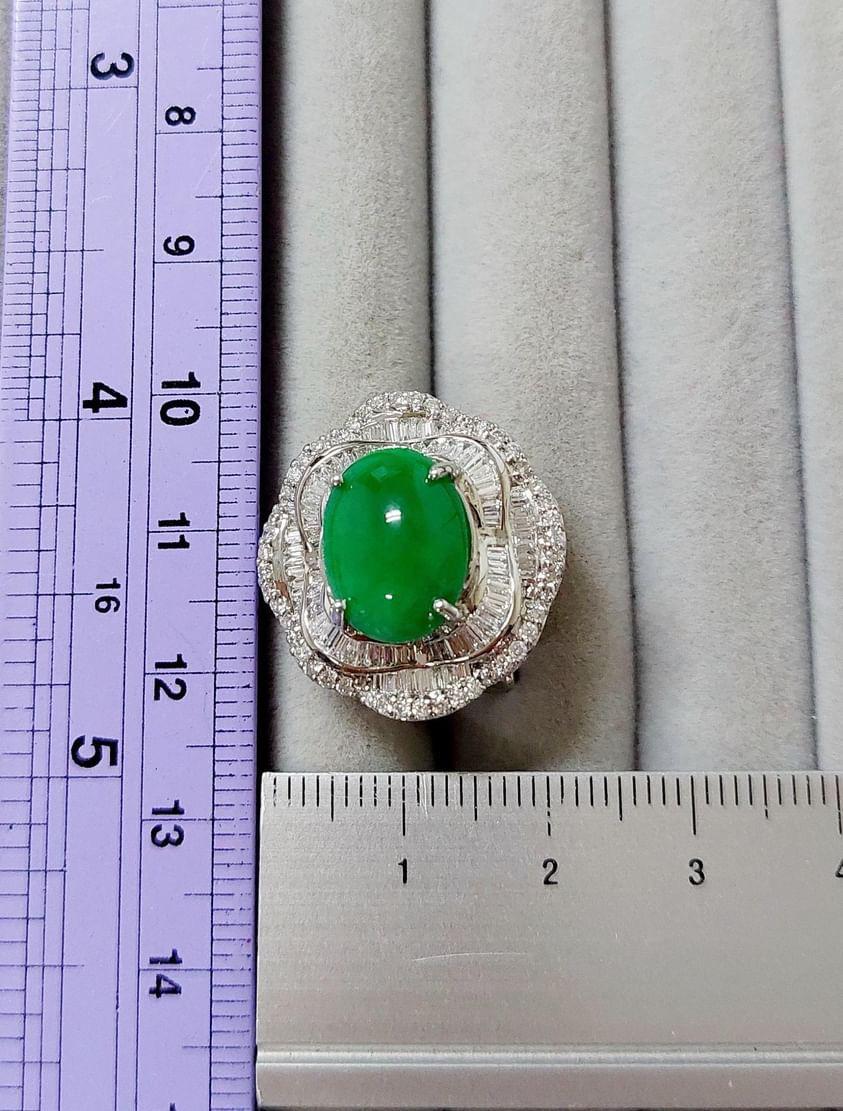 AIG Certified 8.00 Cts Natural Jade  2.40 Cts Diamonds 18kGold Earrings For Sale 2