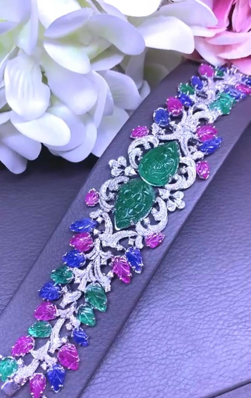 AIG Certified 81.00 Carats Untreated Zambia Emerald Burma Ruby Sapphire Bracelet In New Condition For Sale In Massafra, IT