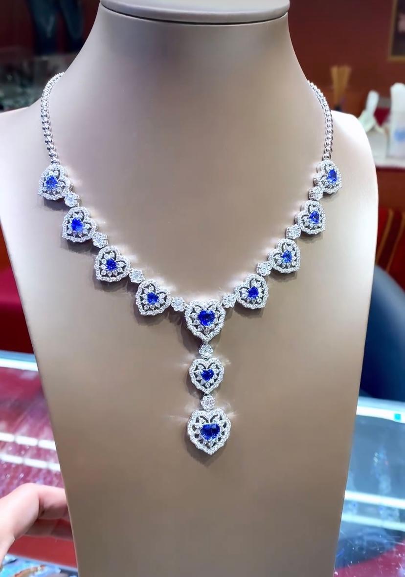 Donna Certificato AIG  Collana in oro 18 carati con zaffiri di Ceylon da 8,40 carati e diamanti da 8,30 carati in vendita