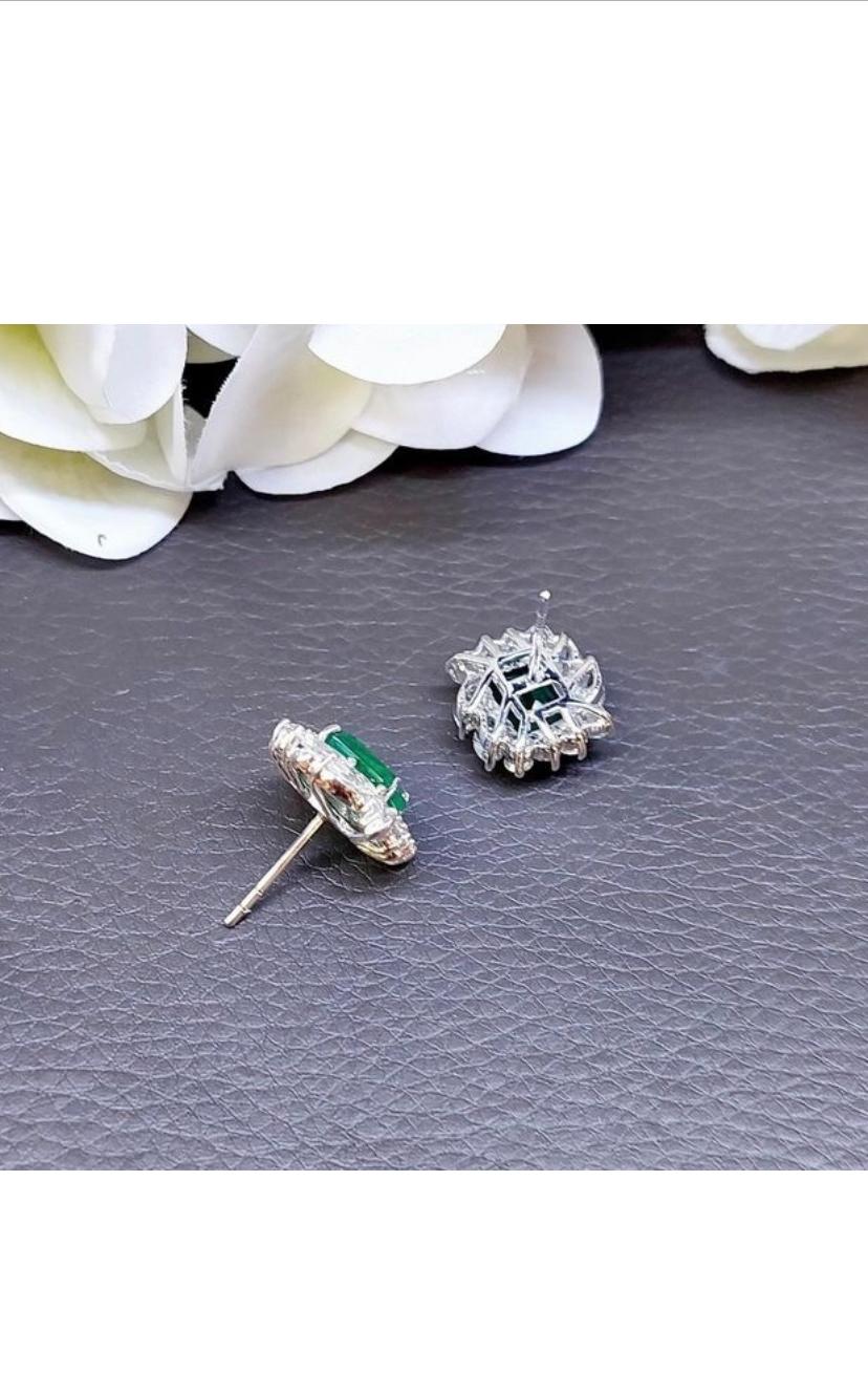 AIG Certified 8.60 Ct Zambian Emeralds 5.20 Ct Diamonds 18K Gold Set For Sale 2