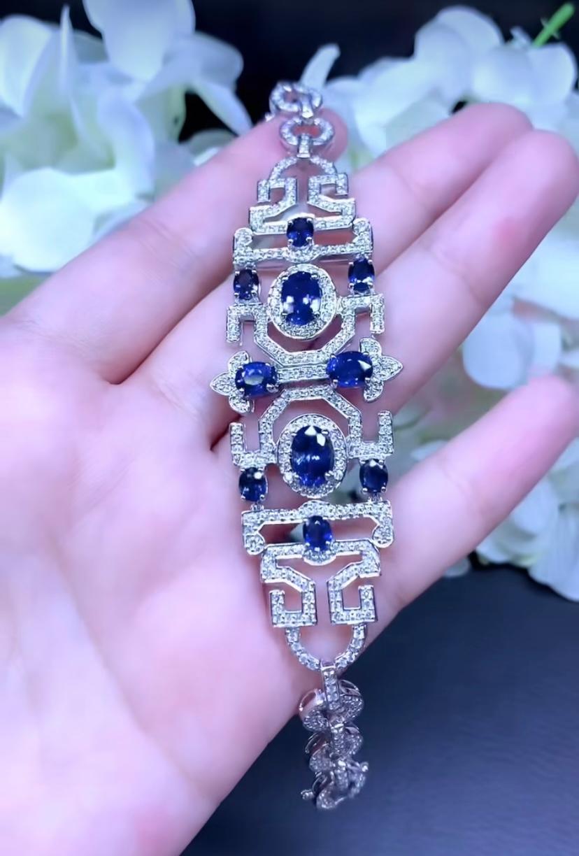 AIG Certified 8.70 Carats Ceylon Sapphires  3.25 Ct Diamonds 18K Gold Bracelet  For Sale 1