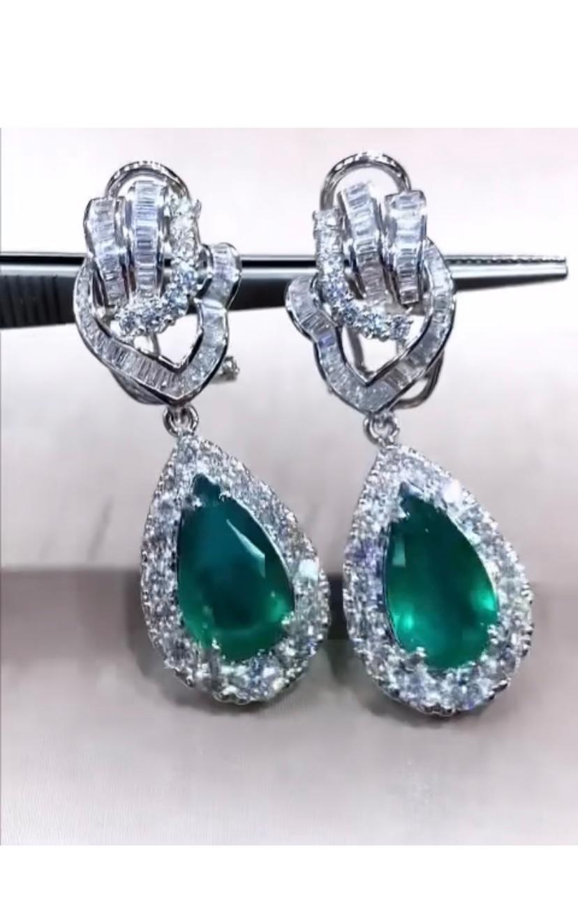 AIG Certified 8.90 Carats Zambian Emeralds  5.00 Ct Diamonds 18K Gold Earrings  For Sale 2