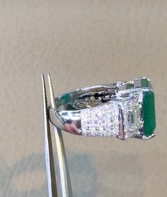 Contemporary 18k Gold Emerald and Diamond Ring by Nikabell, 8.90 Ct