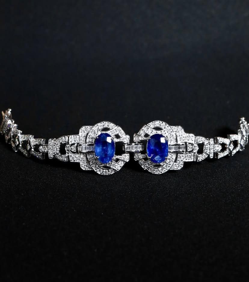 AIG Certified 9.00 Carats Ceylon Sapphires 5.00 Ct Diamonds 18K Gold Bracelet In New Condition For Sale In Massafra, IT