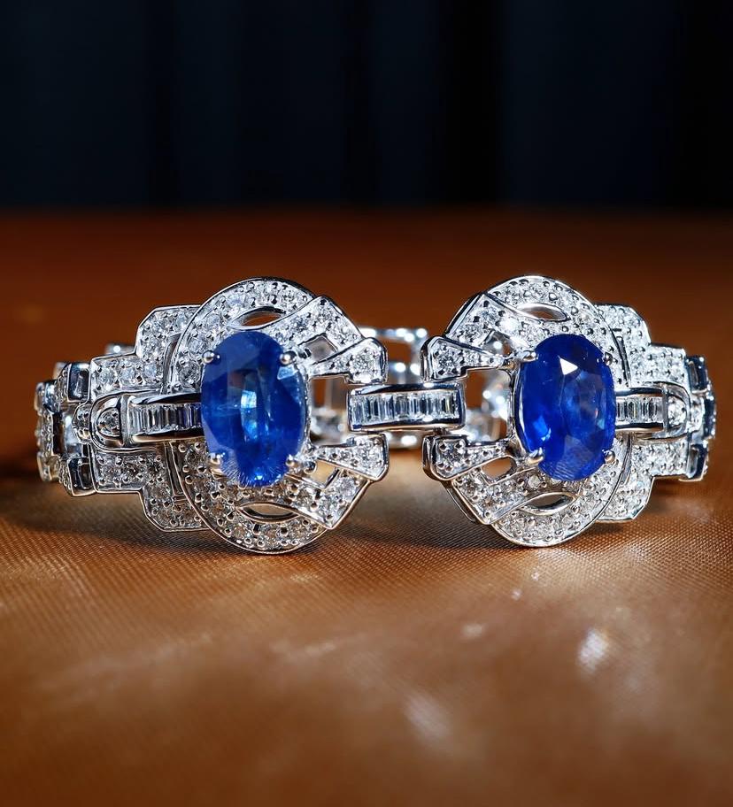 AIG Certified 9.00 Carats Ceylon Sapphires 5.00 Ct Diamonds 18K Gold Bracelet For Sale 4