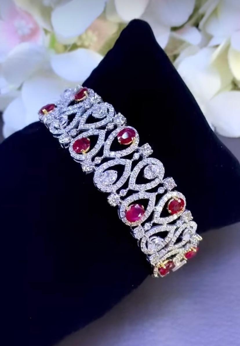 Taille ovale Bracelet en or 18 carats certifié AIG 9,00 carats diamants 8,00 carats rubis de Birmanie en vente