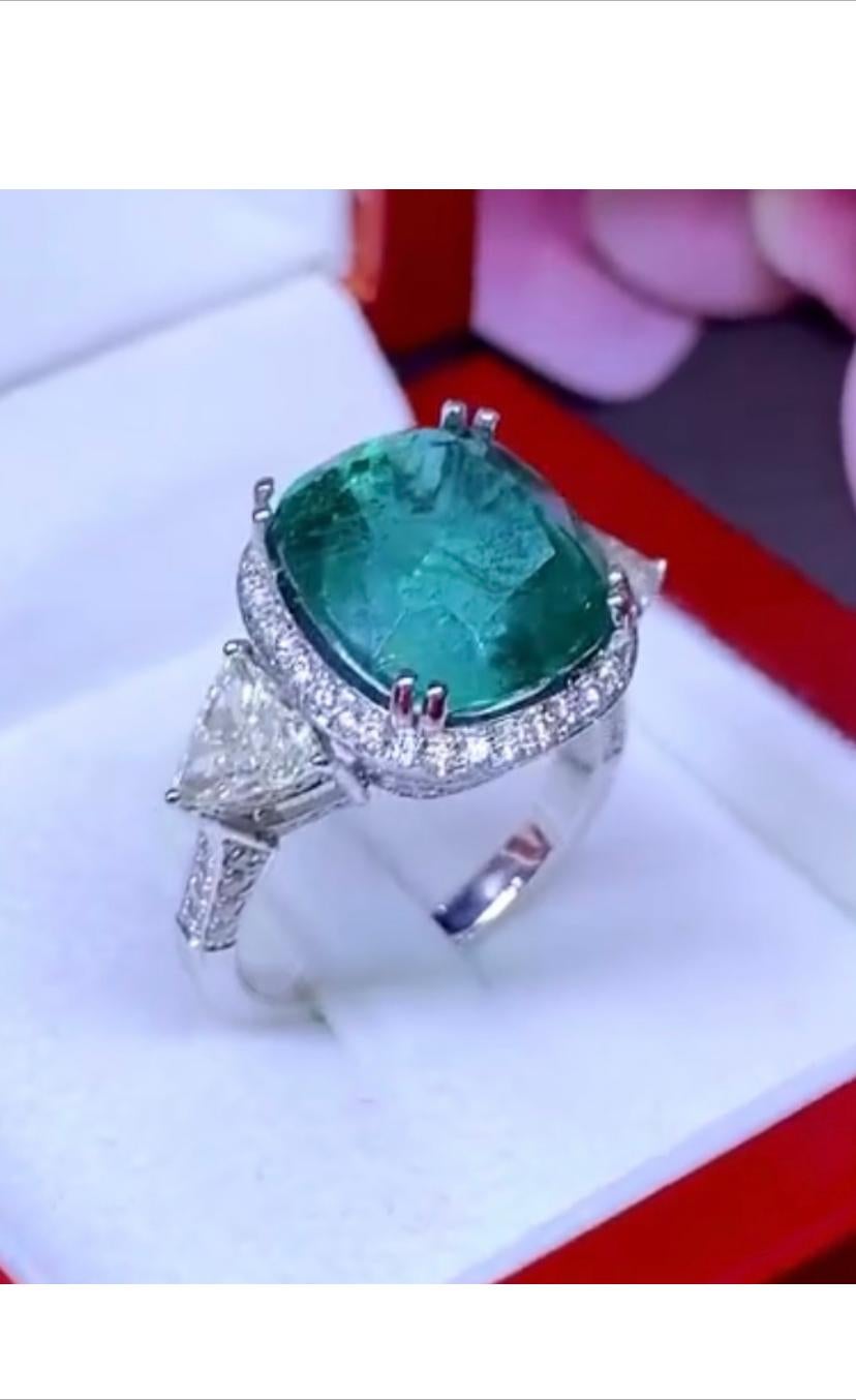 AIG Certified 9.24 Ct Zambian Emerald Diamonds 18K Gold Ring For Sale 1