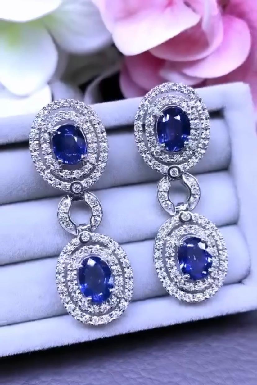 AIG Certified 9.26 Carats Ceylon Sapphires  2.82 Ct Diamonds 18K Gold Earrings  For Sale 1