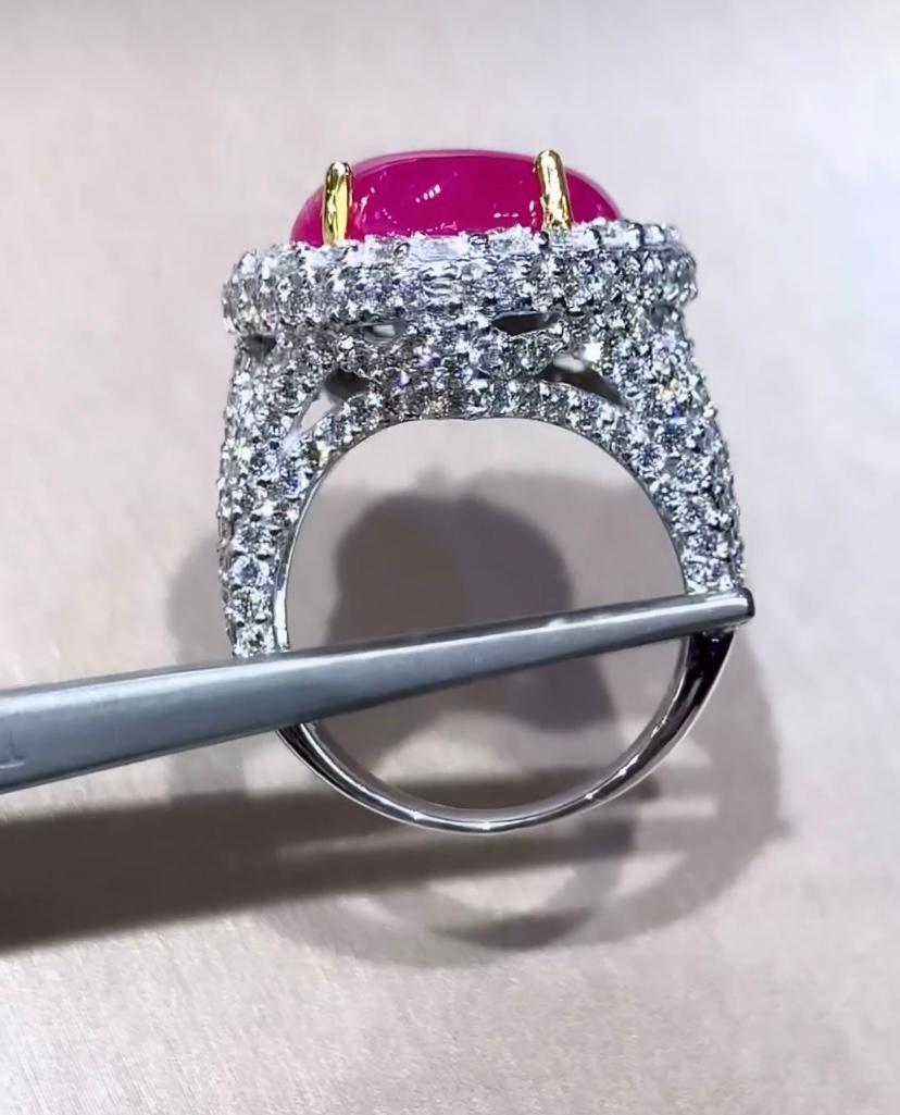 AIG Certified 9.50 Carats Natural Burma Ruby 3.40 Ct Diamonds 18K Gold Ring For Sale 3