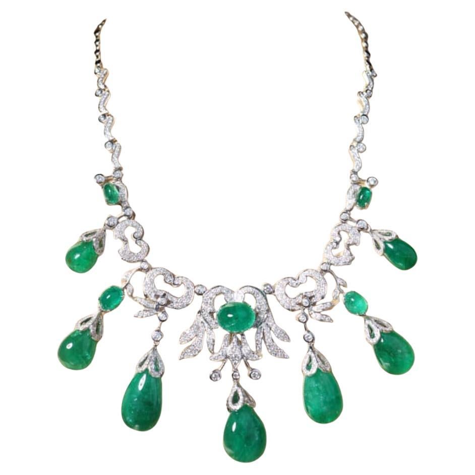 Collar de oro de 18 quilates con esmeraldas de Zambia certificadas AIG de 95,00 quilates y diamantes de 4,50 quilates