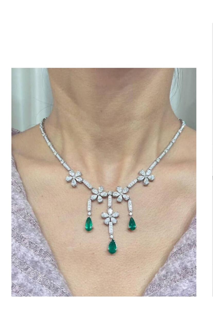 Collana in oro 18K con diamanti certificati AIG da 9,70 carati e smeraldi dello Zambia da 3,70 carati in vendita 5