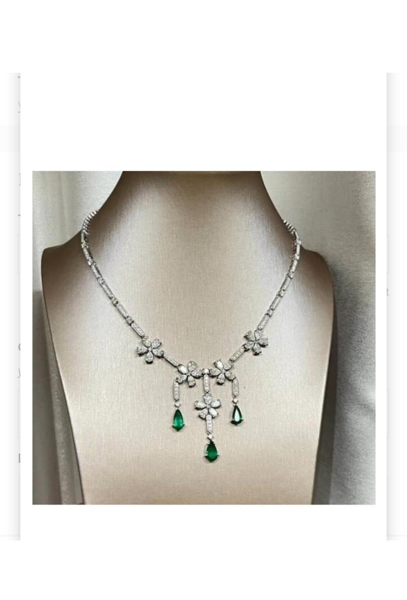 Donna Collana in oro 18K con diamanti certificati AIG da 9,70 carati e smeraldi dello Zambia da 3,70 carati in vendita