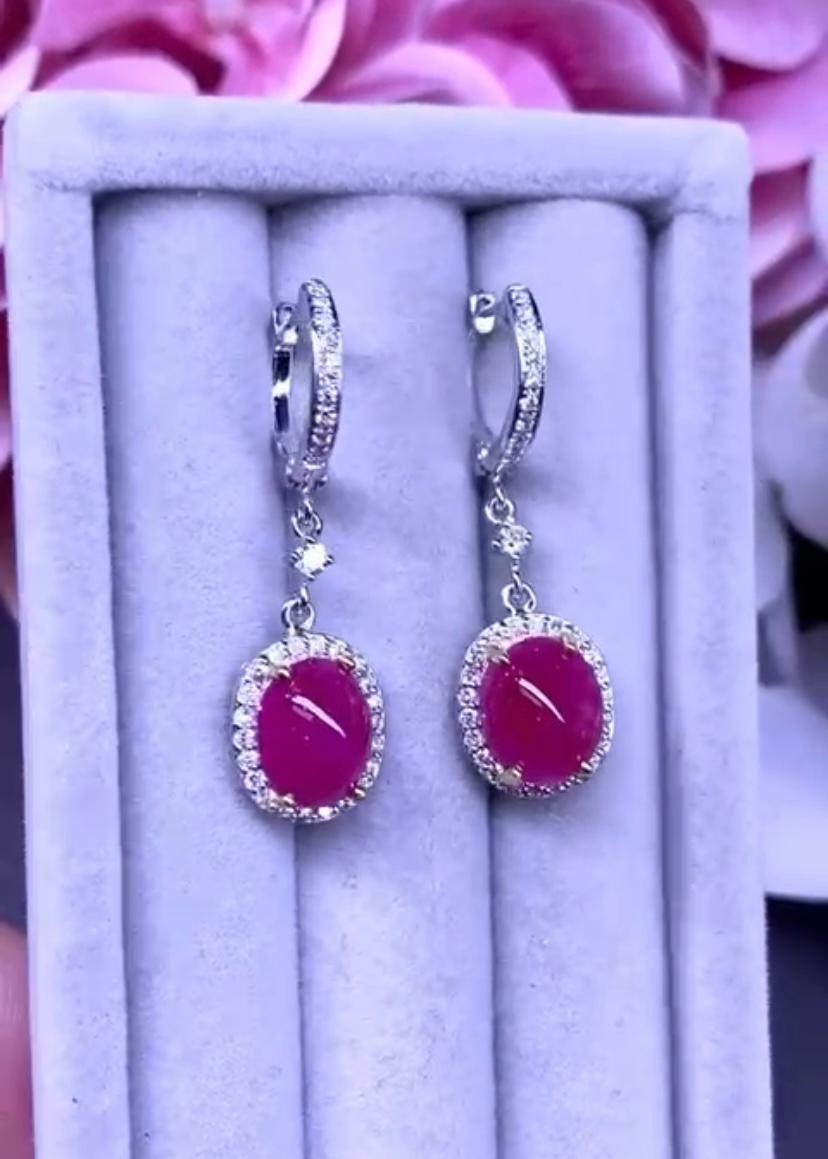 Taille ovale Boucles d'oreilles en or 18 carats, diamants et rubis de Birmanie certifiés AIG de 9,90 carats  en vente