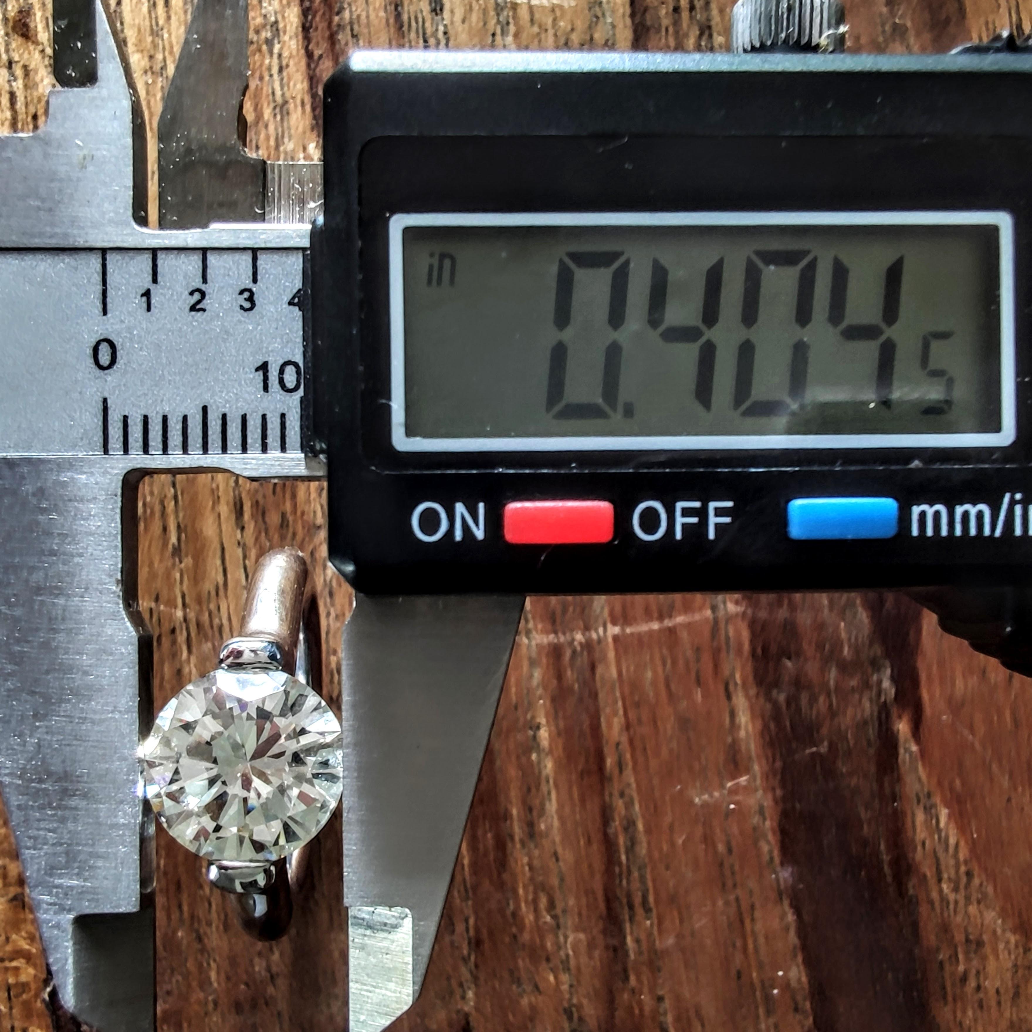 Taglio brillante Anello di fidanzamento in oro 18K con diamante certificato AIG: anello con diamante da 4 carati in vendita