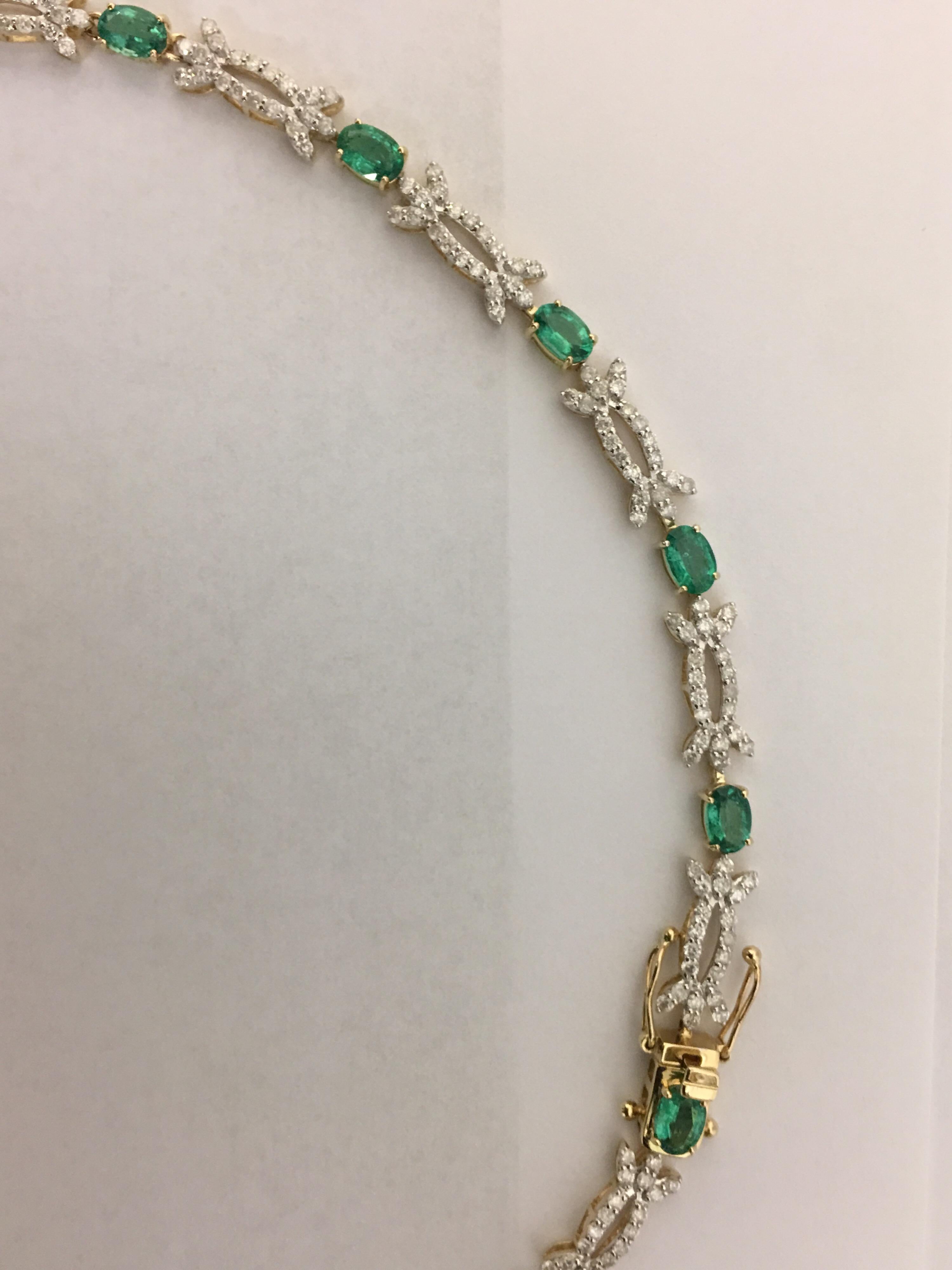 Women's AIG Certified Emerald Diamond Necklace