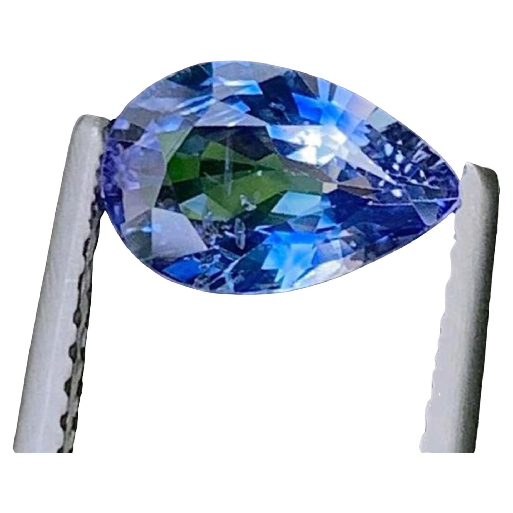 Saphir bleu à facettes certifié AIG : 1.33 Carat Pear Cut Gemstone en vente