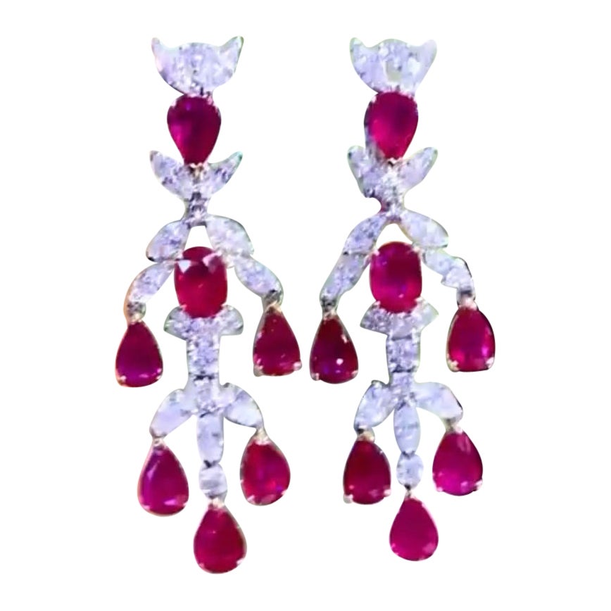 AIG certified of 10.33 ct  of Burma rubies and diamonds of 3.81 ct on earrings 