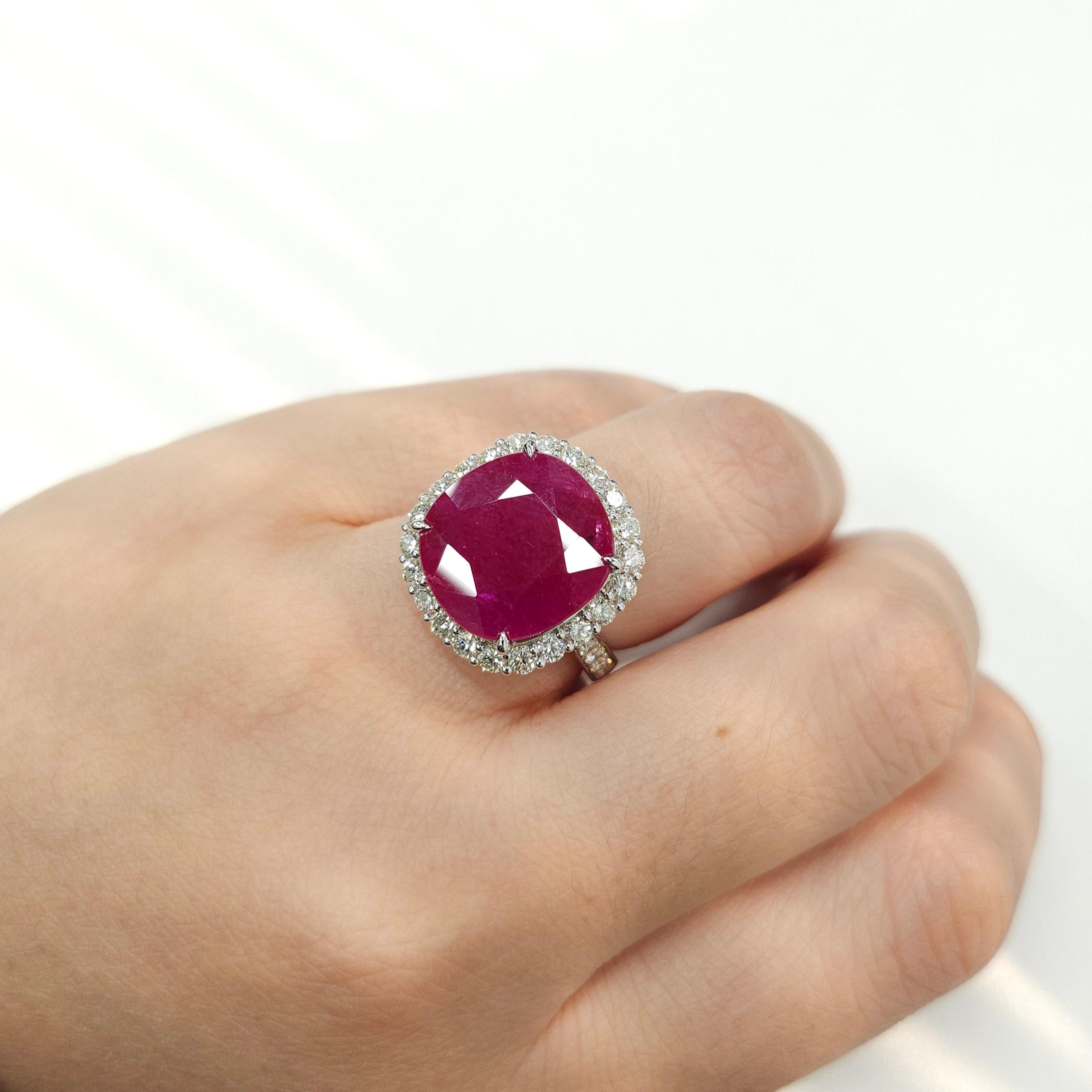 AIG Certified Rare 9.08 Carat Burma Ruby & Diamond Ring in 18K White Gold 12