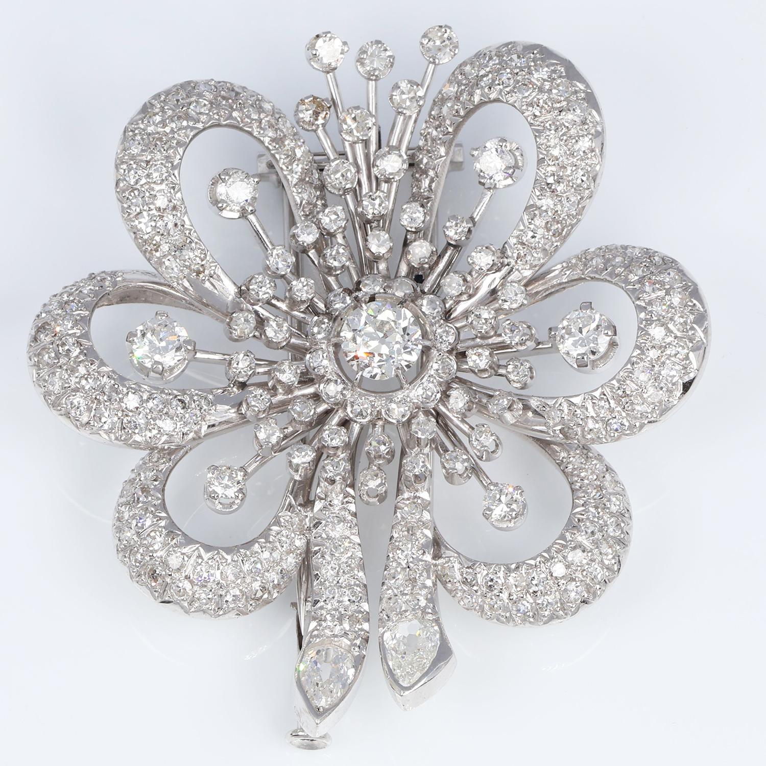 Aig Broche Flor Vintage 4,80 ct Diamantes Blancos Talla Mixta Oro Blanco 18 Kt 
--------------

Bienvenido a nuestra colección de joyas, donde cada pieza cuenta una historia de elegancia atemporal y artesanía sin igual. Como empresa familiar en